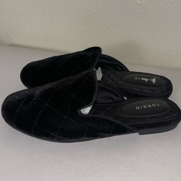 Torrid Black Velvet Quilted Mules Slip On flats Women's Size 7.5W (Wide) - Picture 11 of 16